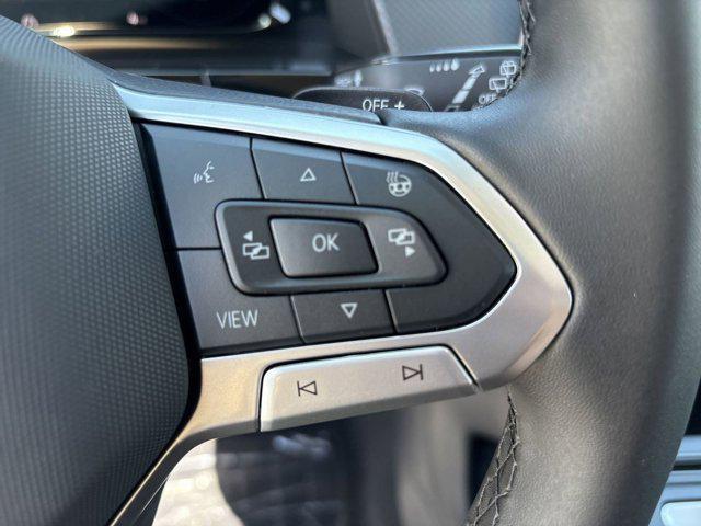 new 2025 Volkswagen Atlas car, priced at $45,092