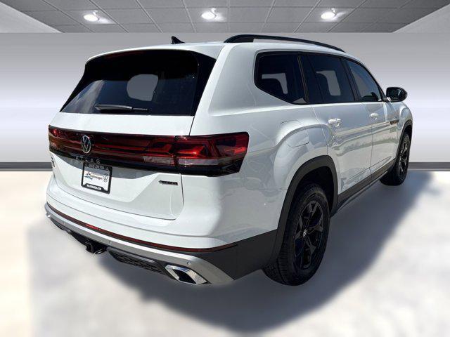 new 2025 Volkswagen Atlas car, priced at $45,092