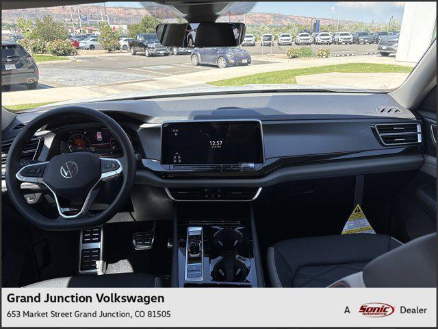new 2025 Volkswagen Atlas car, priced at $47,001