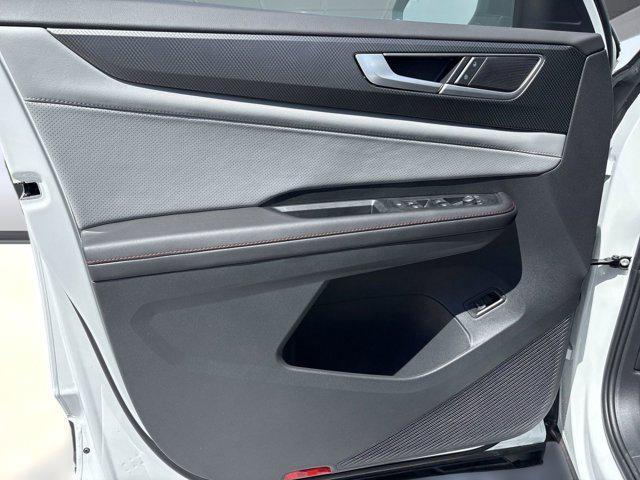 new 2025 Volkswagen Atlas car, priced at $45,092