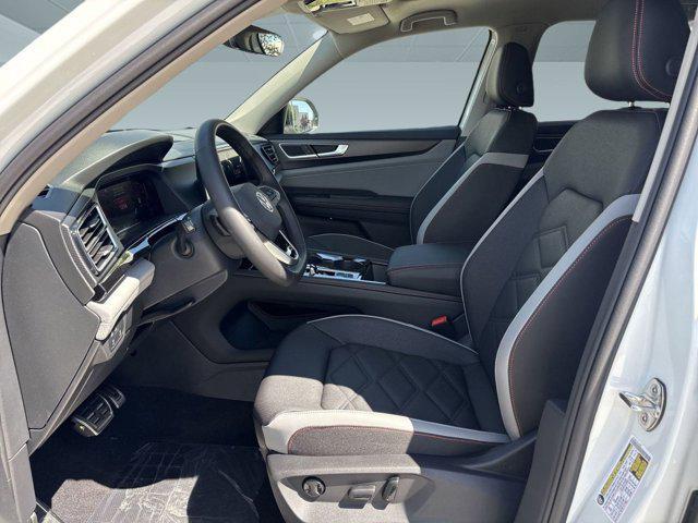 new 2025 Volkswagen Atlas car, priced at $45,092