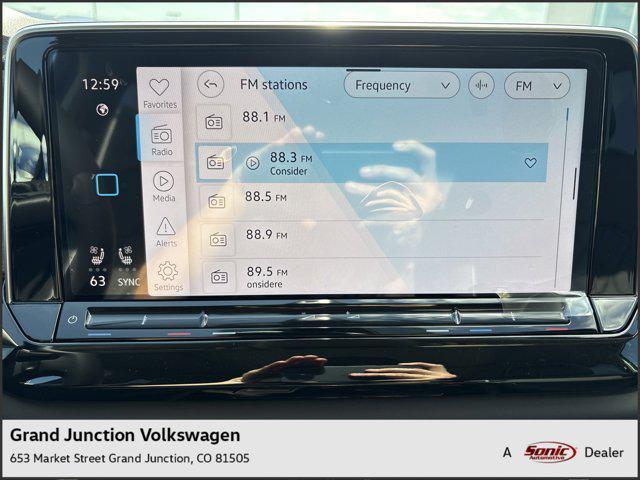 new 2025 Volkswagen Atlas car, priced at $54,611