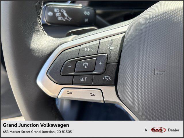new 2025 Volkswagen Atlas car, priced at $54,611