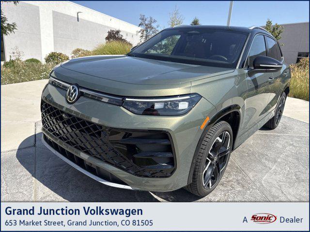 new 2025 Volkswagen Tiguan car, priced at $42,501