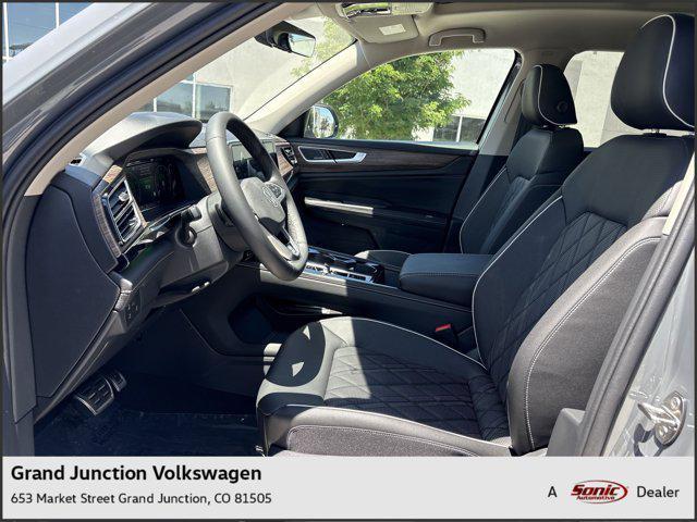 new 2025 Volkswagen Atlas car, priced at $54,311