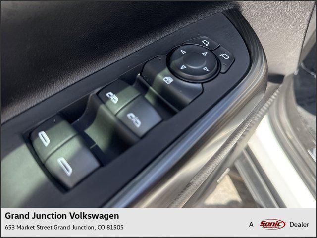 used 2023 GMC Acadia car, priced at $27,999