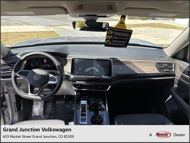 new 2025 Volkswagen Atlas car, priced at $49,651