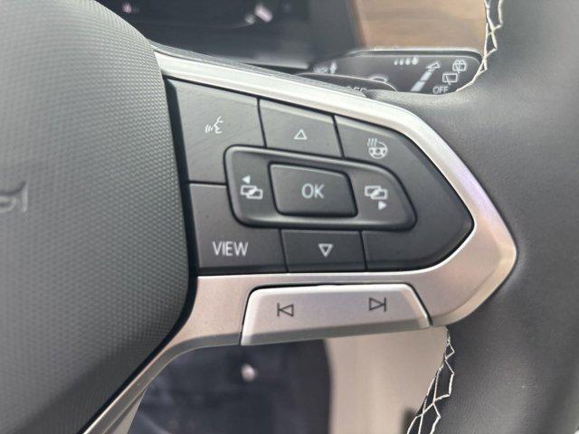 new 2025 Volkswagen Atlas car, priced at $43,522