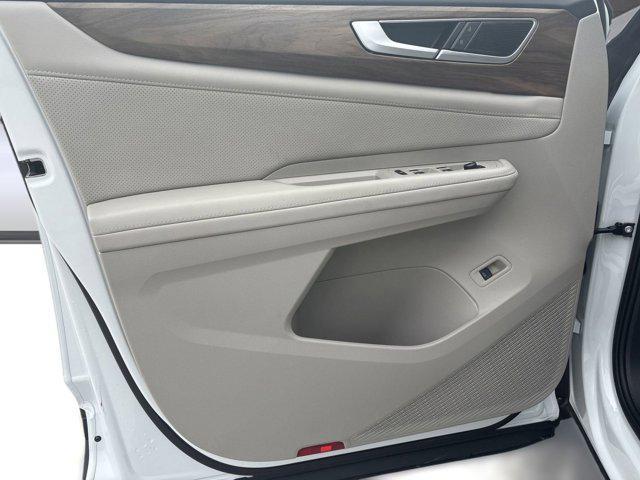 new 2025 Volkswagen Atlas car, priced at $43,522