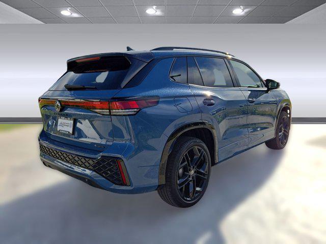 new 2025 Volkswagen Tiguan car, priced at $40,180