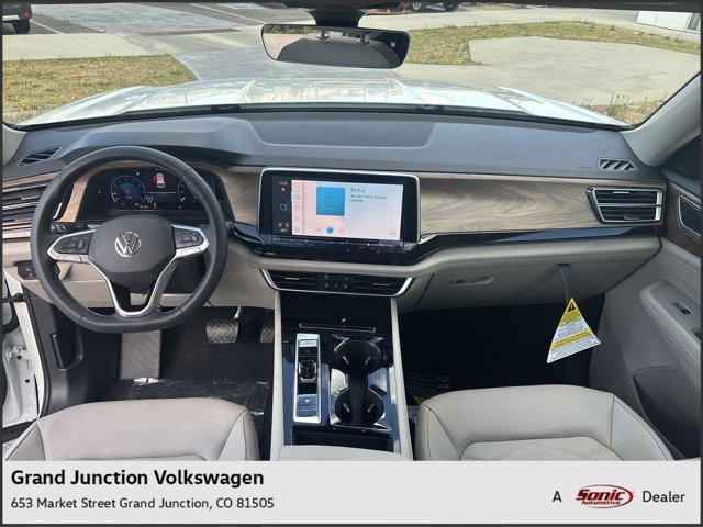 new 2025 Volkswagen Atlas car, priced at $45,111