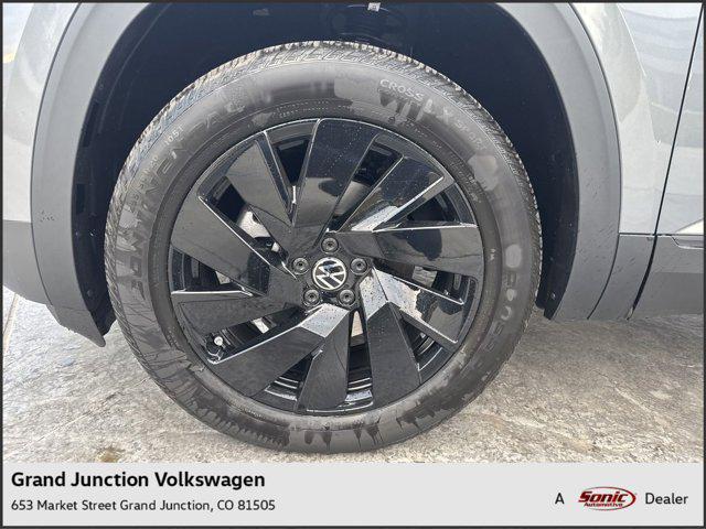 new 2025 Volkswagen Atlas car, priced at $46,991