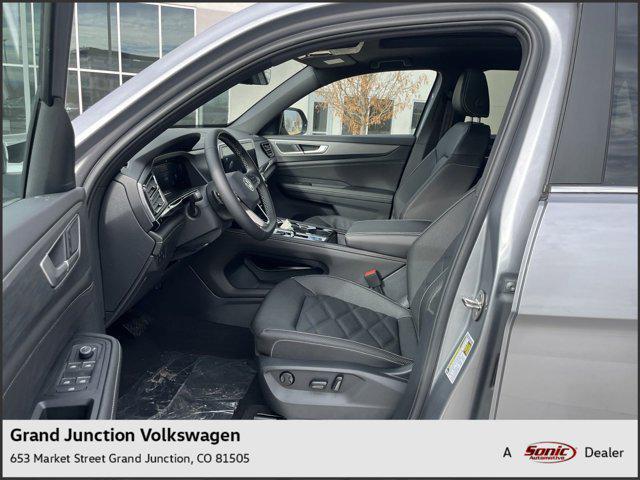 new 2025 Volkswagen Atlas Cross Sport car, priced at $46,001