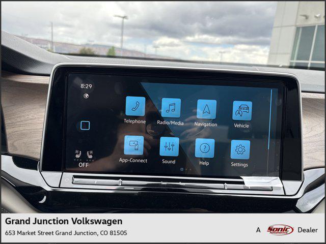 new 2025 Volkswagen Atlas car, priced at $40,641