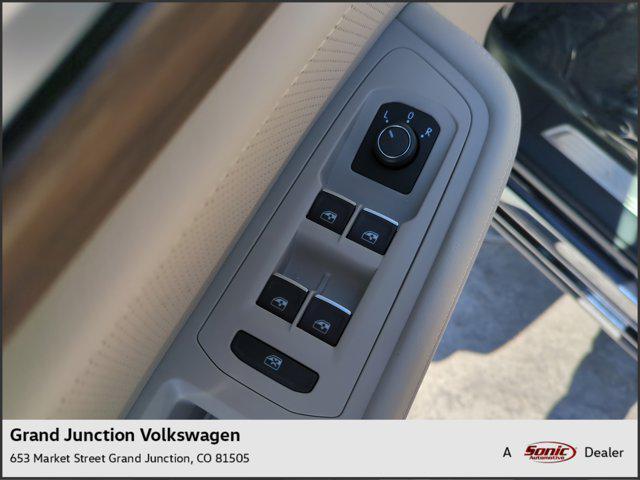 new 2025 Volkswagen Atlas car, priced at $44,511