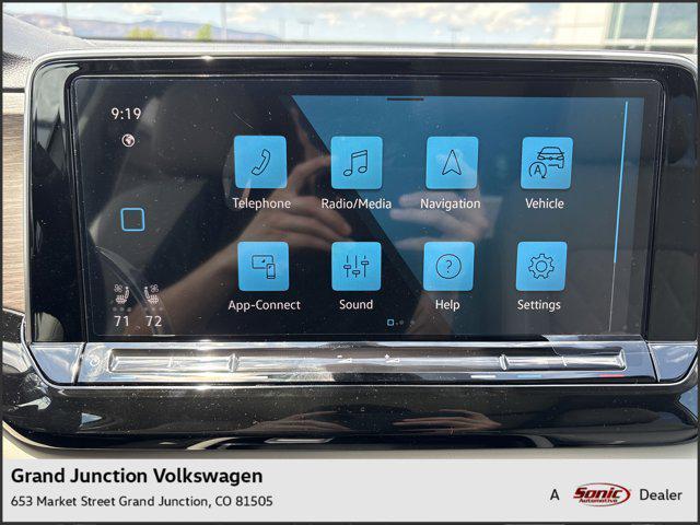 new 2025 Volkswagen Atlas car, priced at $54,611