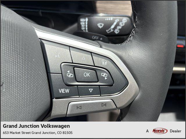 new 2025 Volkswagen Atlas car, priced at $54,611