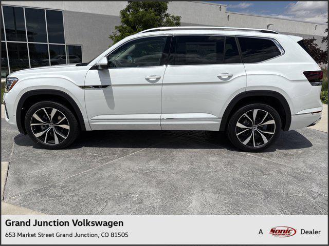 new 2025 Volkswagen Atlas car, priced at $54,611