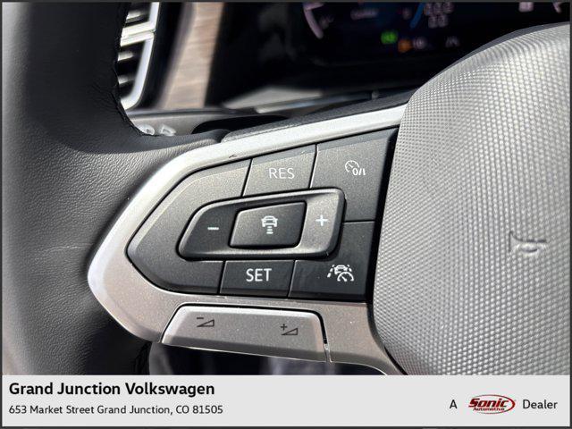 new 2025 Volkswagen Atlas car, priced at $54,611
