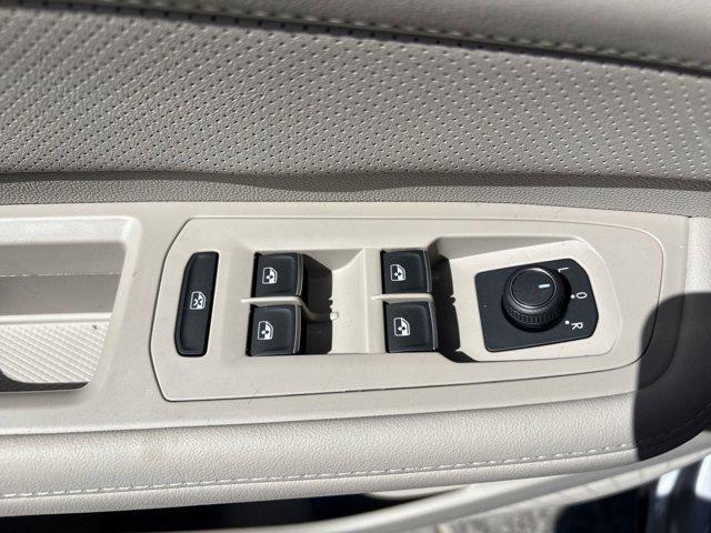 new 2025 Volkswagen Atlas car, priced at $38,653