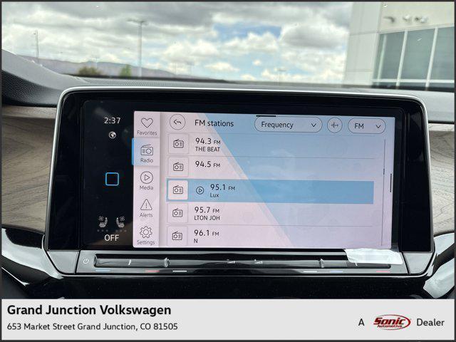 new 2025 Volkswagen Atlas car, priced at $40,991