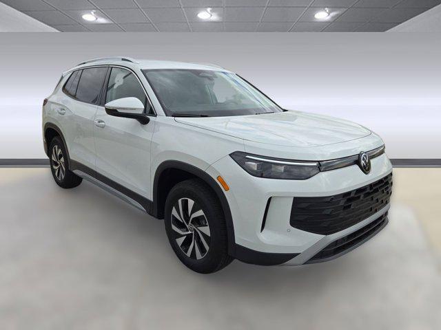 new 2025 Volkswagen Tiguan car, priced at $31,571