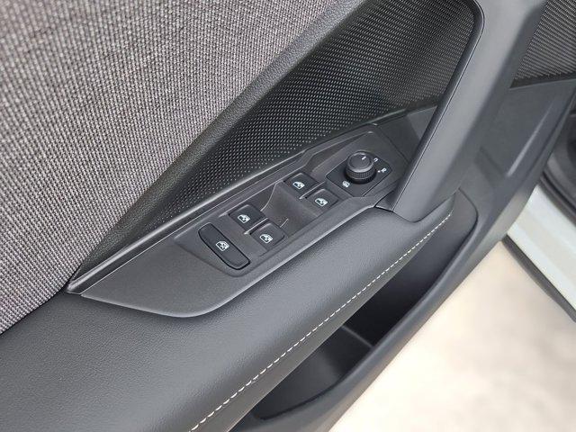 new 2025 Volkswagen Tiguan car, priced at $31,571