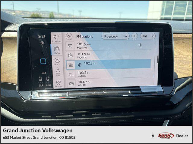 new 2025 Volkswagen Atlas car, priced at $48,945