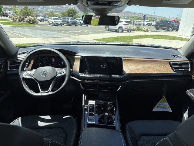 new 2025 Volkswagen Atlas car, priced at $47,142
