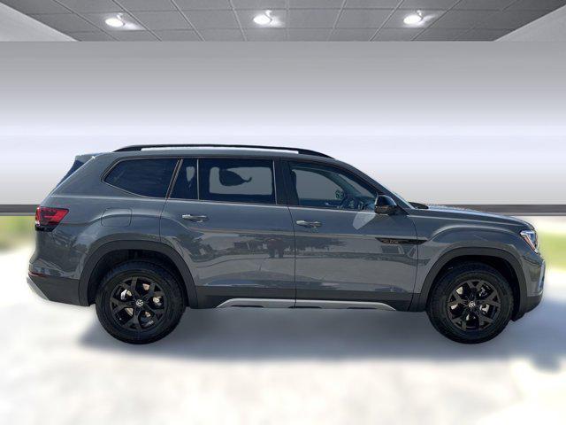 new 2025 Volkswagen Atlas car, priced at $45,022