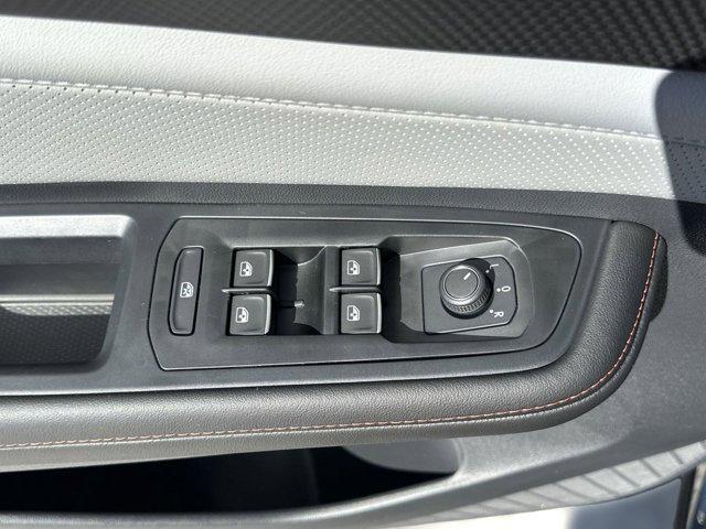 new 2025 Volkswagen Atlas car, priced at $45,022