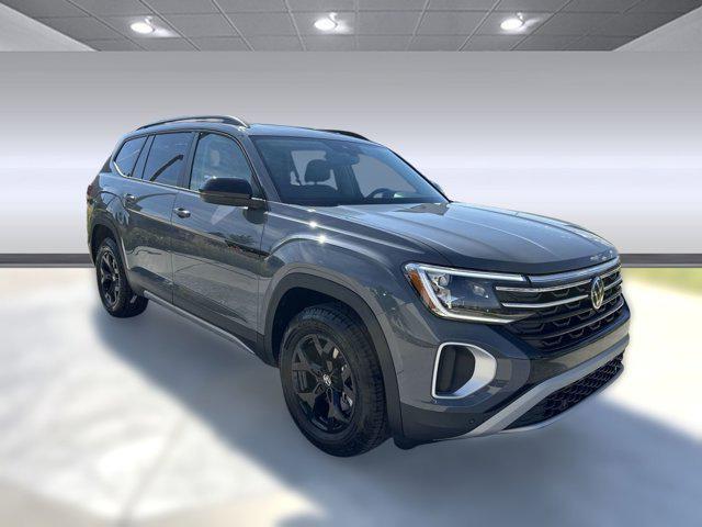 new 2025 Volkswagen Atlas car, priced at $45,022