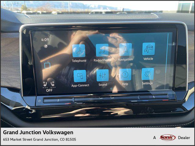 new 2025 Volkswagen Atlas car, priced at $39,991