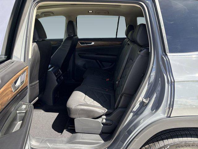 new 2025 Volkswagen Atlas car, priced at $43,843