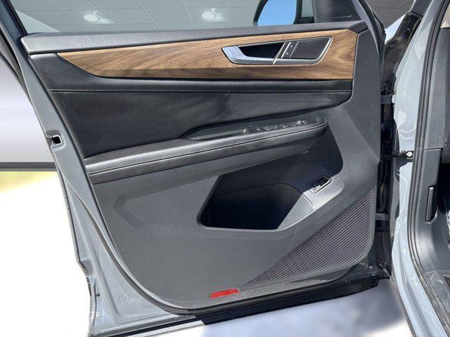 new 2025 Volkswagen Atlas car, priced at $43,843