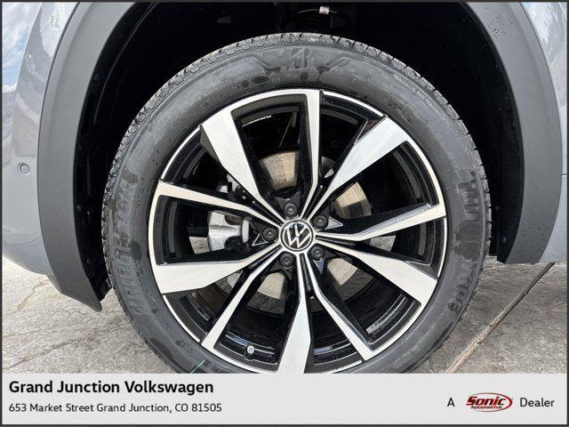 new 2025 Volkswagen Atlas Cross Sport car, priced at $53,801