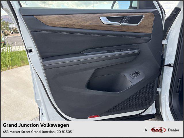 new 2025 Volkswagen Atlas car, priced at $46,511