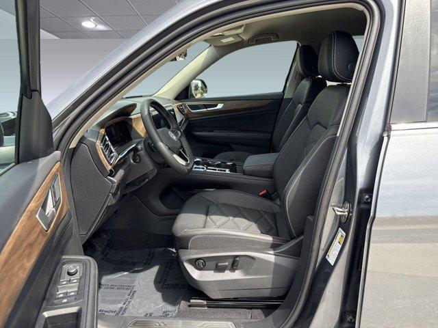 new 2025 Volkswagen Atlas car, priced at $43,522