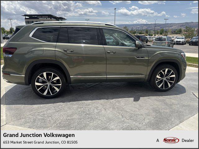 new 2025 Volkswagen Atlas car, priced at $56,256