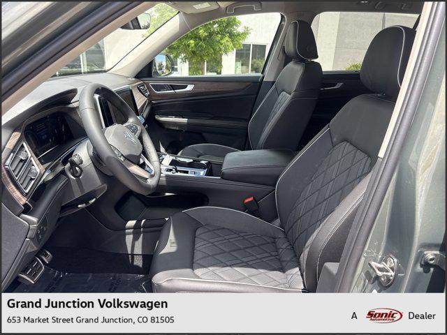 new 2025 Volkswagen Atlas car, priced at $56,256
