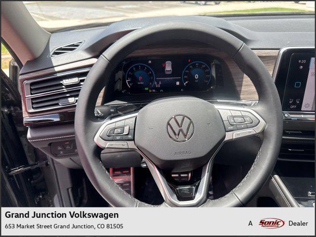 new 2025 Volkswagen Atlas car, priced at $56,256