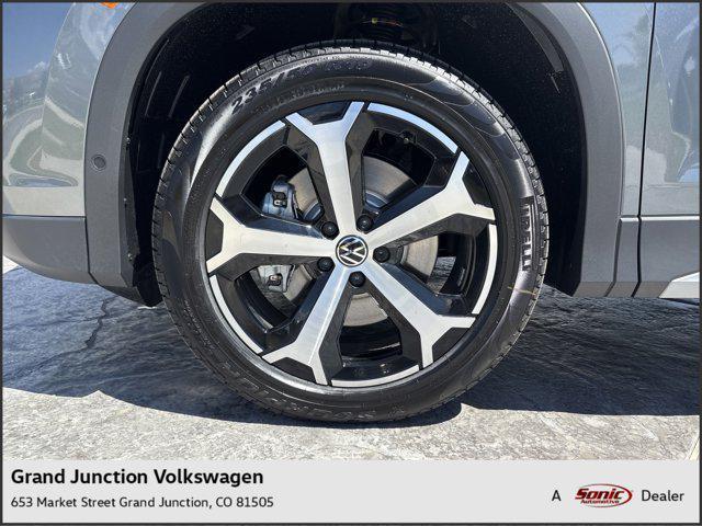new 2025 Volkswagen Tiguan car, priced at $36,881