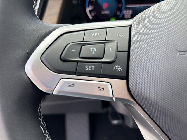 new 2025 Volkswagen Atlas car, priced at $43,073