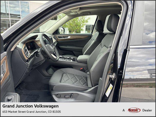 new 2025 Volkswagen Atlas car, priced at $46,781
