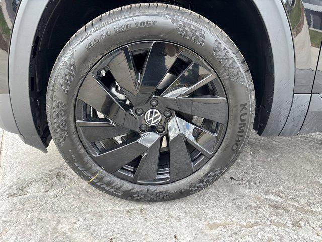 new 2025 Volkswagen Atlas car, priced at $46,781