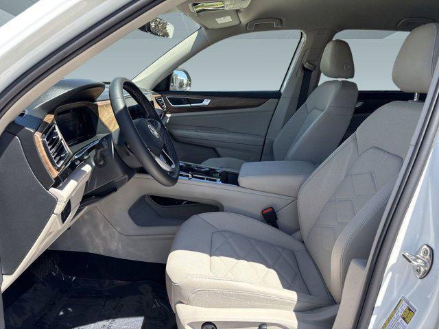 new 2025 Volkswagen Atlas car, priced at $43,522