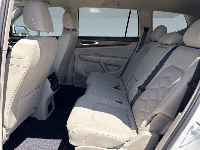 new 2025 Volkswagen Atlas car, priced at $43,522