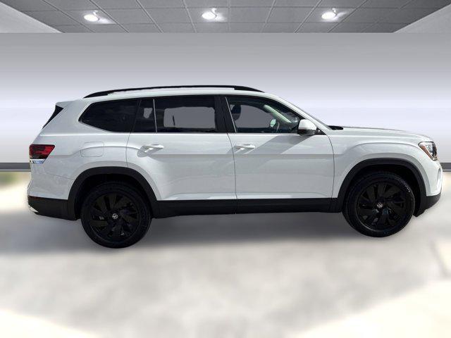 new 2025 Volkswagen Atlas car, priced at $43,073