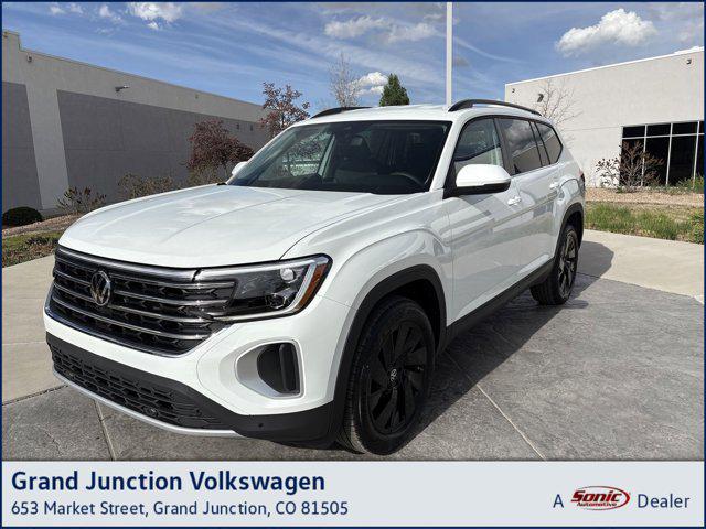 new 2025 Volkswagen Atlas car, priced at $45,111