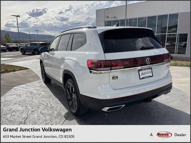 new 2025 Volkswagen Atlas car, priced at $45,111